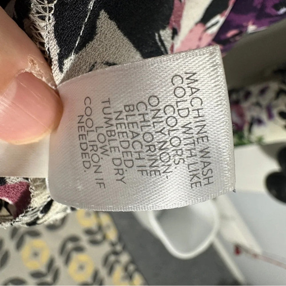 J. Jill floral and greenery top, size med. EUC. Professional and beautiful. - Picture 8 of 11